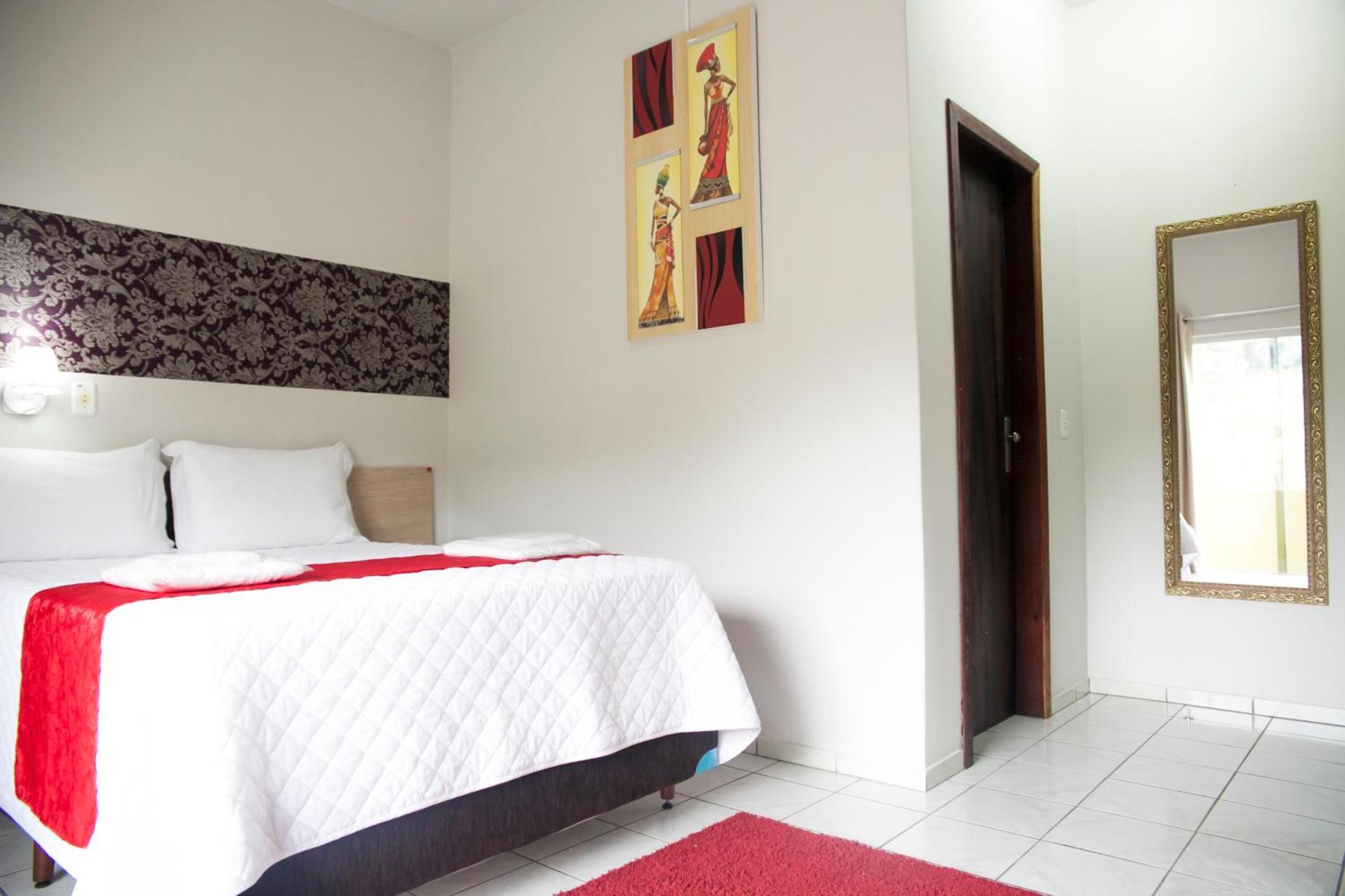 Hotel Grezelle Santa Bárbara Екстериор снимка