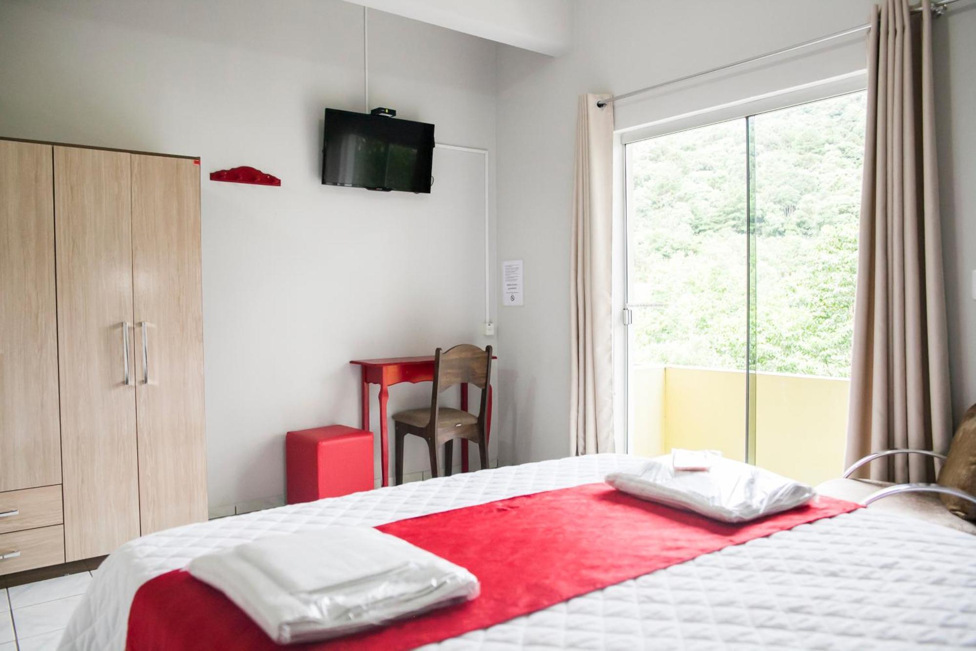 Hotel Grezelle Santa Bárbara Екстериор снимка